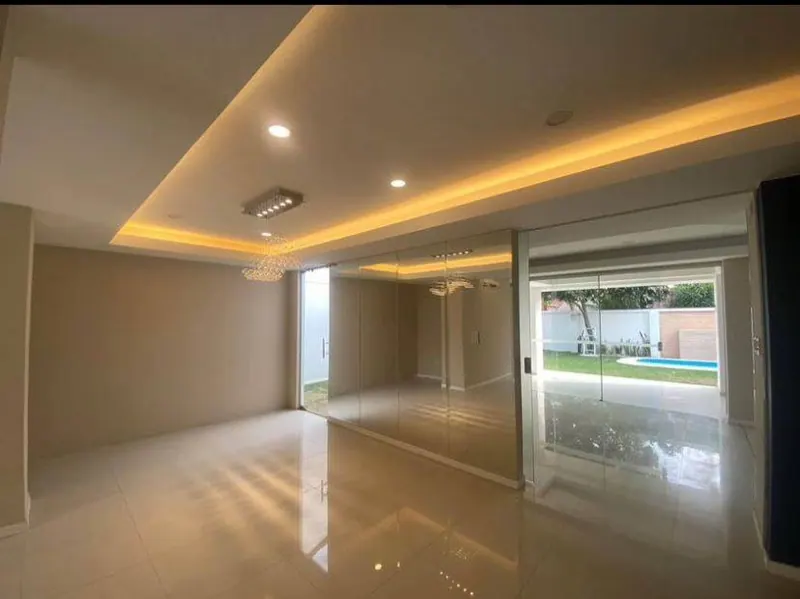 Casa de 4 dormitorios con piscina en venta en Ciudad Jardín: foto 2 de 10