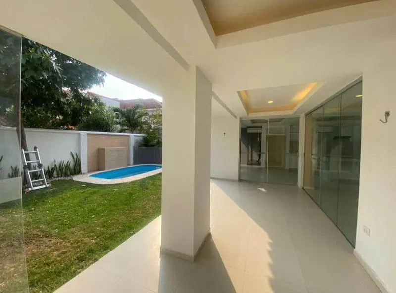 Casa de 4 dormitorios con piscina en venta en Ciudad Jardín: foto 4 de 10