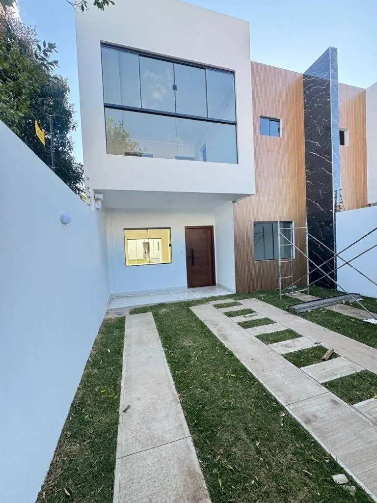 Casa a estrenar de 3 dormitorios en venta en la Zona Sur, con piscina: foto 1 de 9