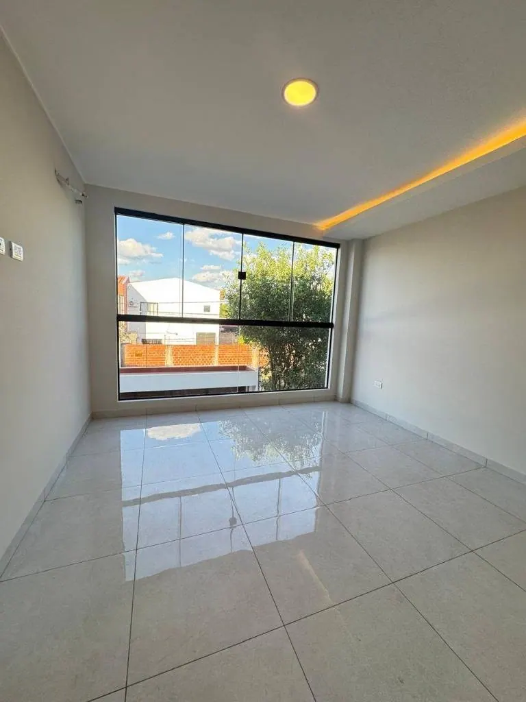 Casa a estrenar de 3 dormitorios en venta en la Zona Sur, con piscina: foto 3 de 9