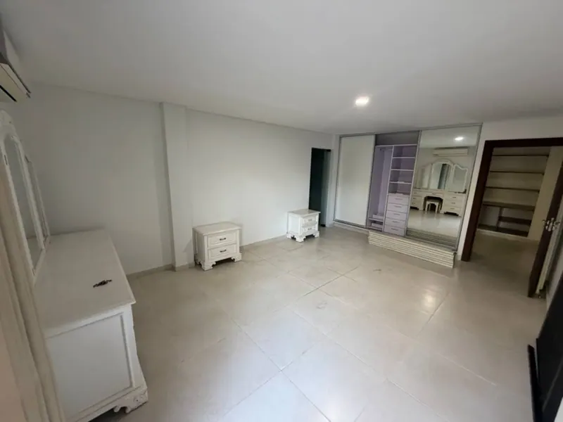 Departamento de 2 dormitorios en alquiler en el condominio Castilla: foto 13 de 50