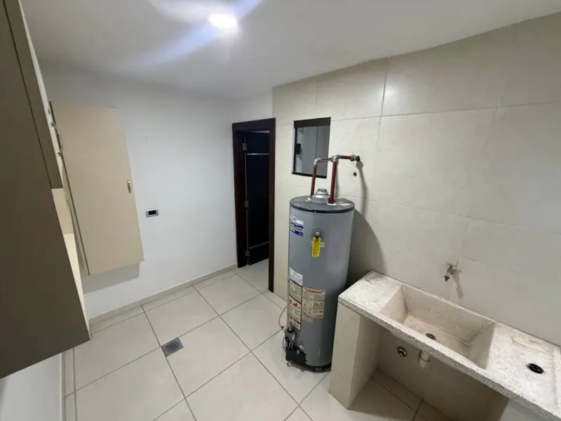 Departamento de 2 dormitorios en alquiler en el condominio Castilla: foto 32 de 50