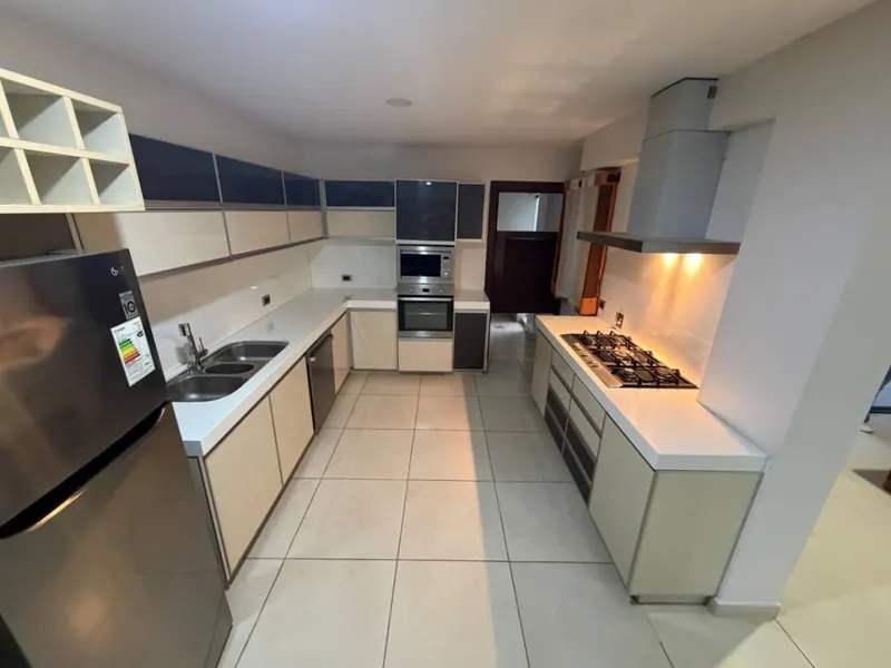 Departamento de 2 dormitorios en alquiler en el condominio Castilla: foto 34 de 50