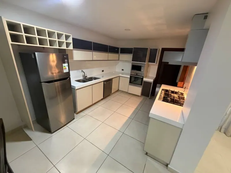Departamento de 2 dormitorios en alquiler en el condominio Castilla: foto 35 de 50