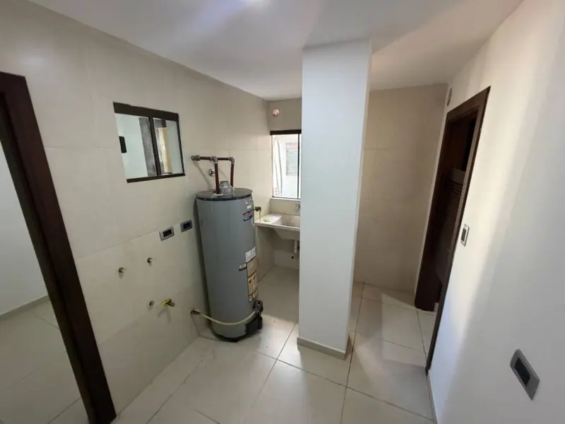 Departamento de 3 dormitorios en alquiler en el condominio Castilla: foto 23 de 45