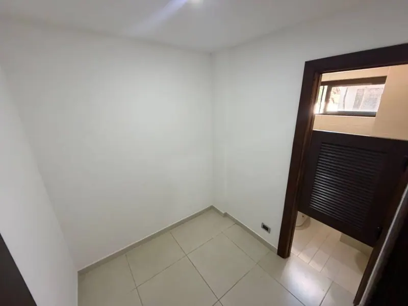 Departamento de 3 dormitorios en alquiler en el condominio Castilla: foto 24 de 45
