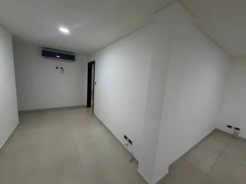 Departamento de 3 dormitorios en alquiler en el condominio Castilla: foto 27 de 45