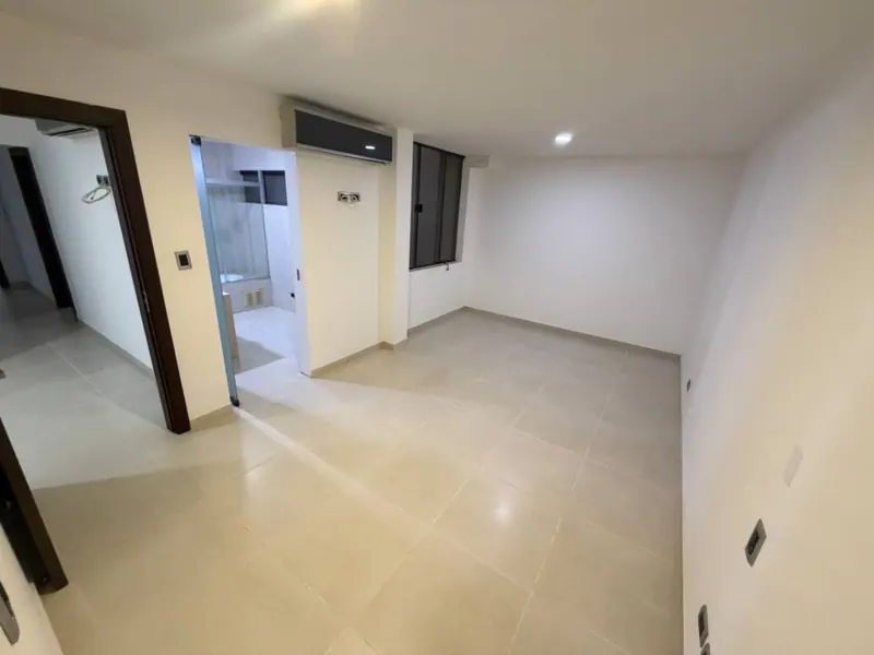 Departamento de 3 dormitorios en alquiler en el condominio Castilla: foto 29 de 45