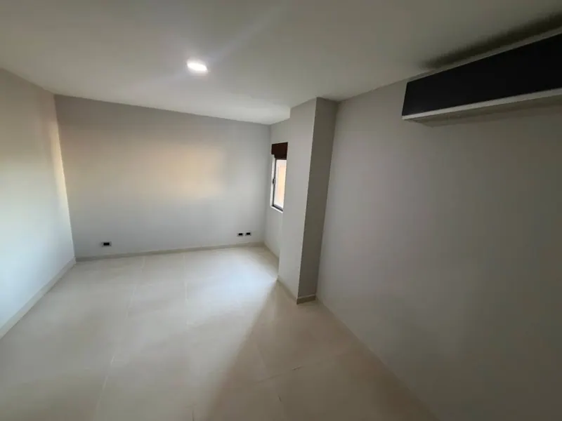 Departamento de 3 dormitorios en alquiler en el condominio Castilla: foto 36 de 45