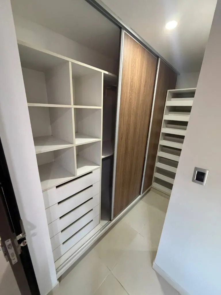 Departamento de 3 dormitorios en alquiler en el condominio Castilla: foto 39 de 45