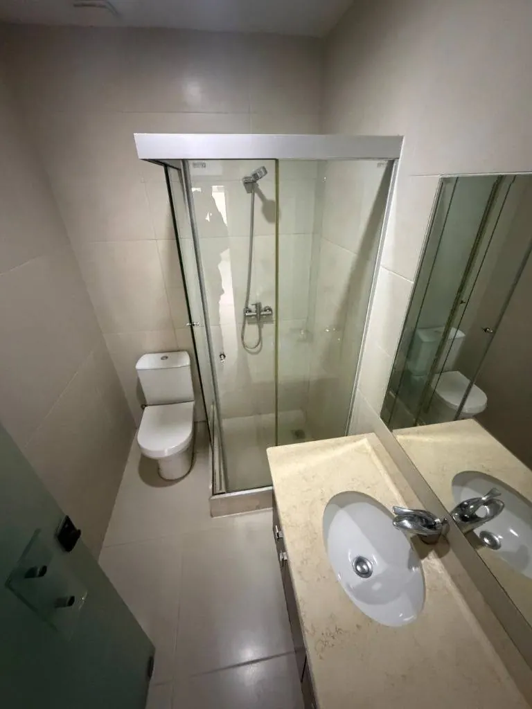 Departamento de 3 dormitorios en alquiler en el condominio Castilla: foto 44 de 45