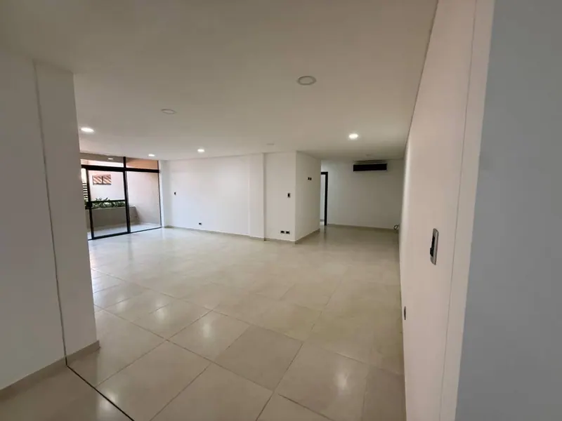 Departamento de 2 dormitorios en alquiler en el condominio Castilla: foto 6 de 34