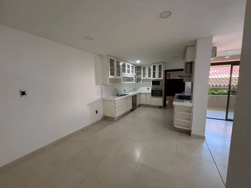 Departamento de 2 dormitorios en alquiler en el condominio Castilla: foto 8 de 34