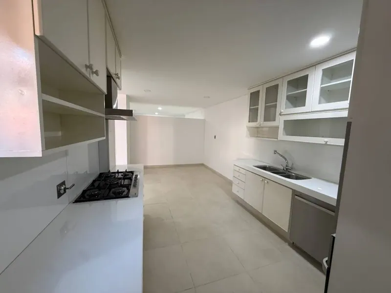 Departamento de 2 dormitorios en alquiler en el condominio Castilla: foto 13 de 34