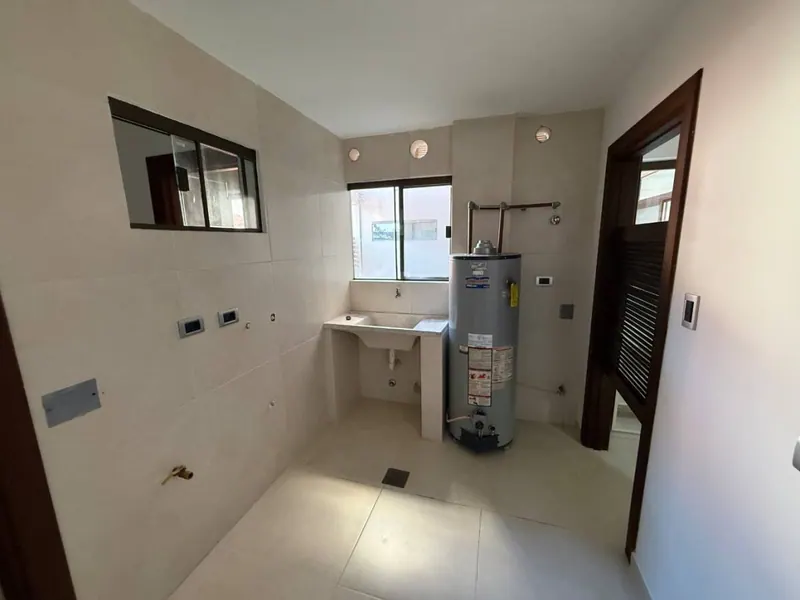 Departamento de 2 dormitorios en alquiler en el condominio Castilla: foto 16 de 34