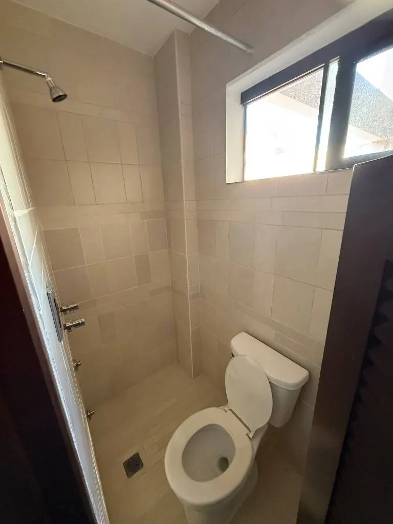 Departamento de 2 dormitorios en alquiler en el condominio Castilla: foto 18 de 34
