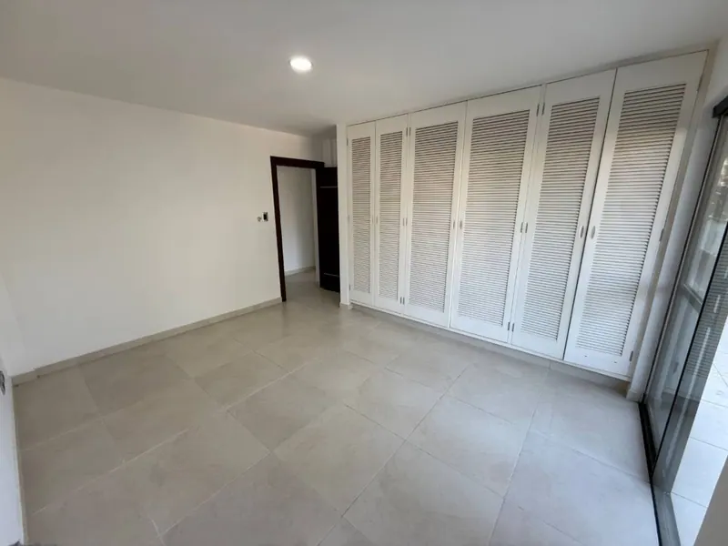 Departamento de 2 dormitorios en alquiler en el condominio Castilla: foto 22 de 34