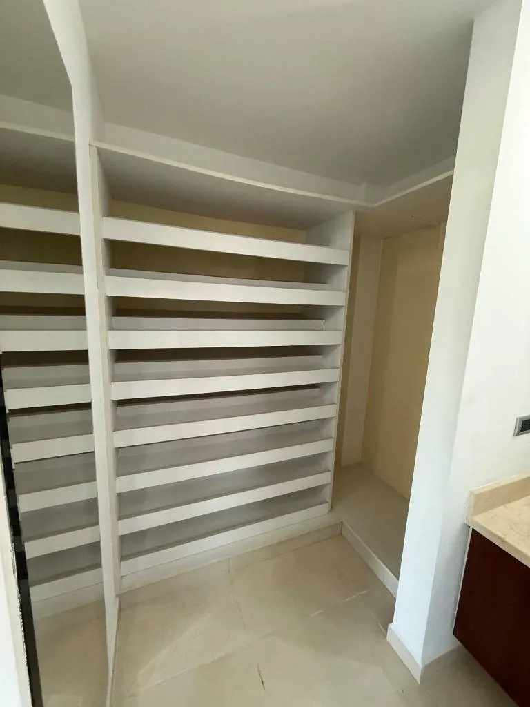 Departamento de 2 dormitorios en alquiler en el condominio Castilla: foto 24 de 34