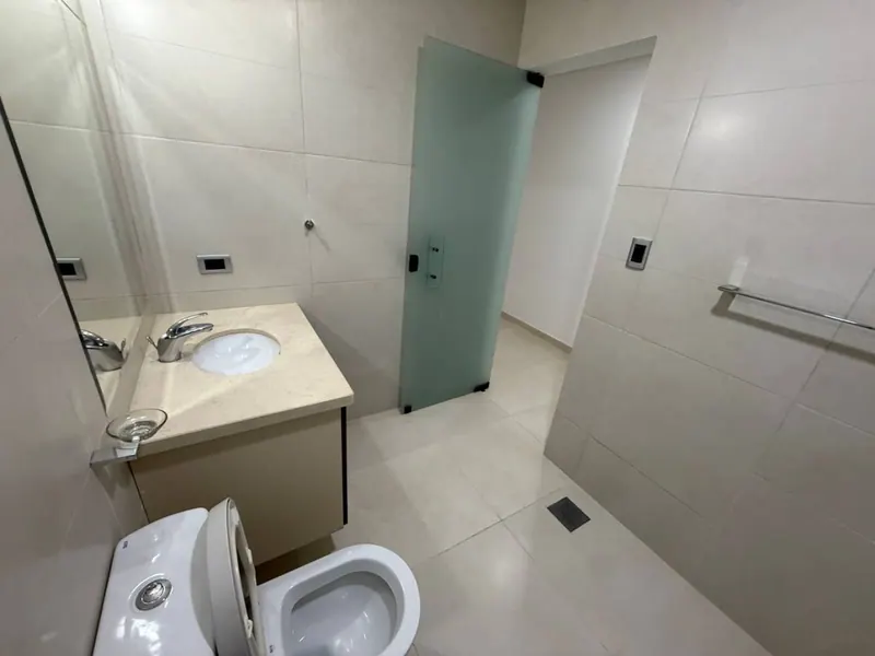 Departamento de 2 dormitorios en alquiler en el condominio Castilla: foto 25 de 34