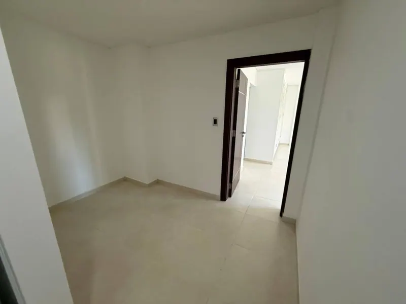 Departamento de 2 dormitorios en alquiler en el condominio Castilla: foto 26 de 34