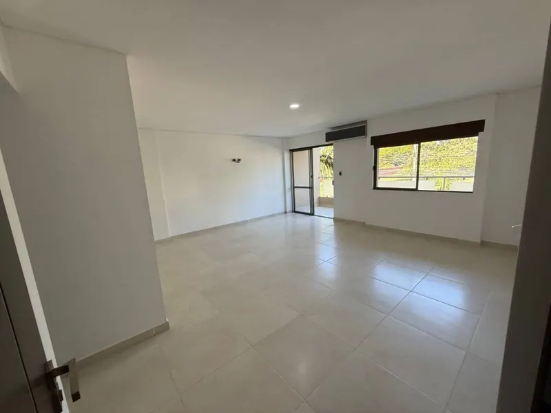 Departamento de 2 dormitorios en alquiler en el condominio Castilla: foto 27 de 34