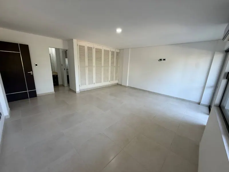 Departamento de 2 dormitorios en alquiler en el condominio Castilla: foto 29 de 34