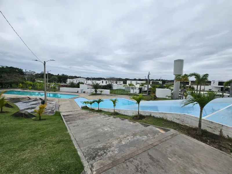 Terreno de 702,45 m² en venta en Lomas de Urubó Sur: foto 3 de 5