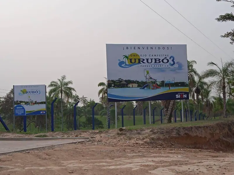 Terreno de 300 m² en venta en el Urubó, Complejo Campestre: foto 2 de 7
