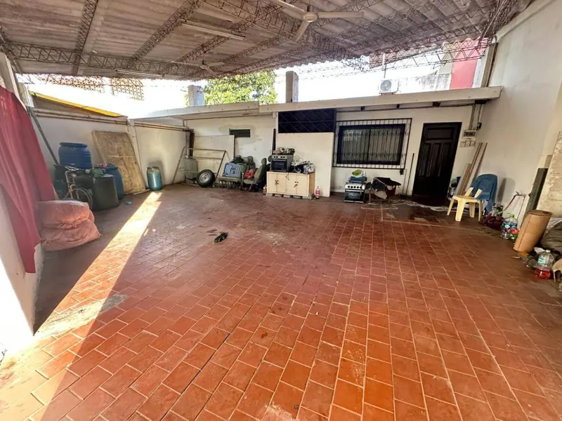 Casa de 2 plantas con 12 departamentos en venta en la Zona Este: foto 9 de 20