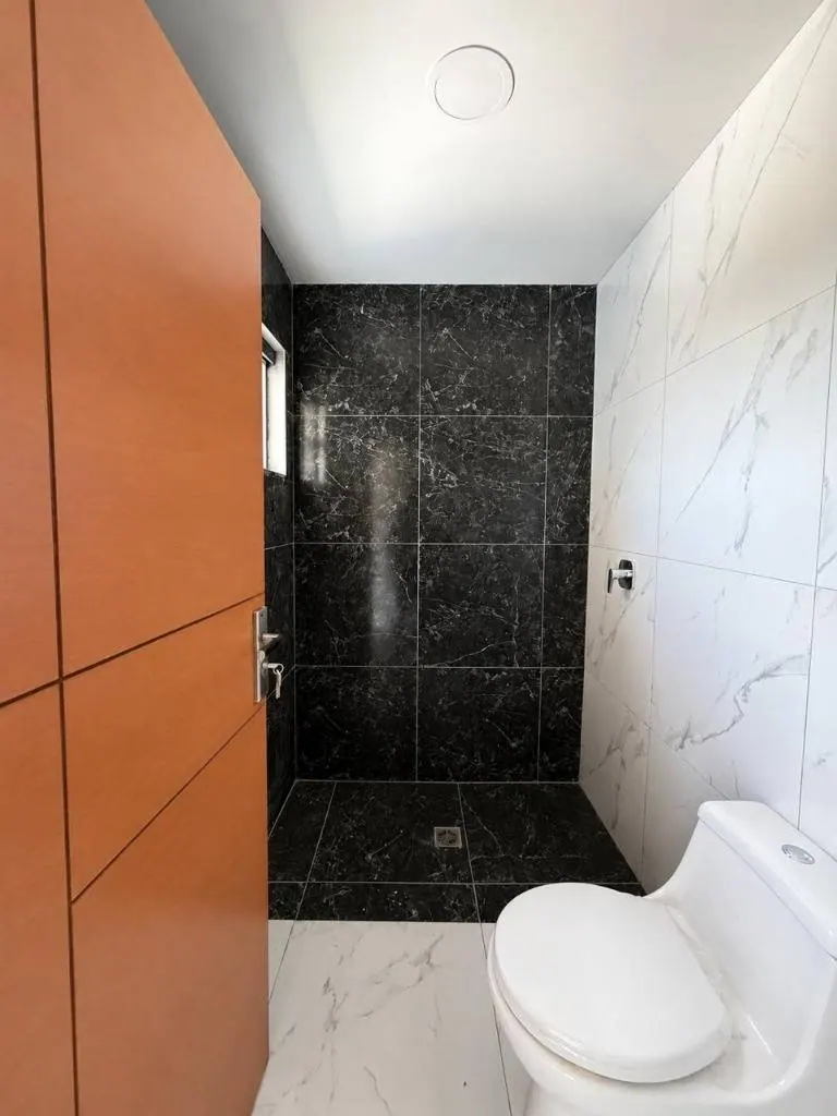 Casa de 4 dormitorios en venta sobre la av. Santos Dumont, Zona Sur: foto 6 de 9