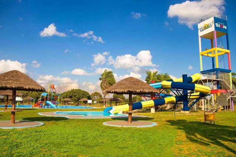 Terreno de 300 m² en venta en el complejo Reservas del Urubó: foto 5 de 5