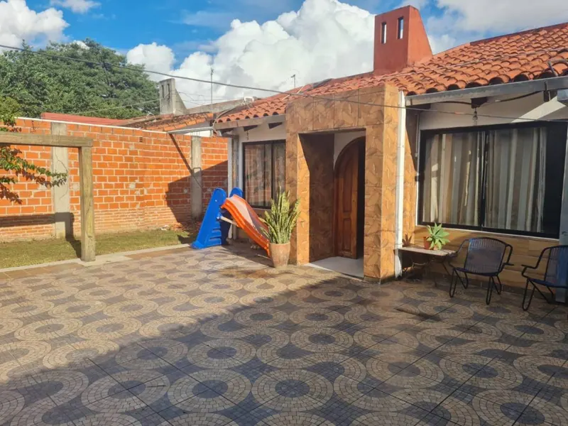Casa de uso comercial en venta sobre la Av. Radial 19 1/2: foto 2 de 15