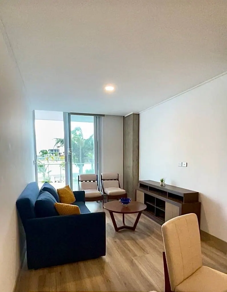 Departamento amoblado de 2 dormitorios en venta en Mar Adentro, Urubó: foto 2 de 15