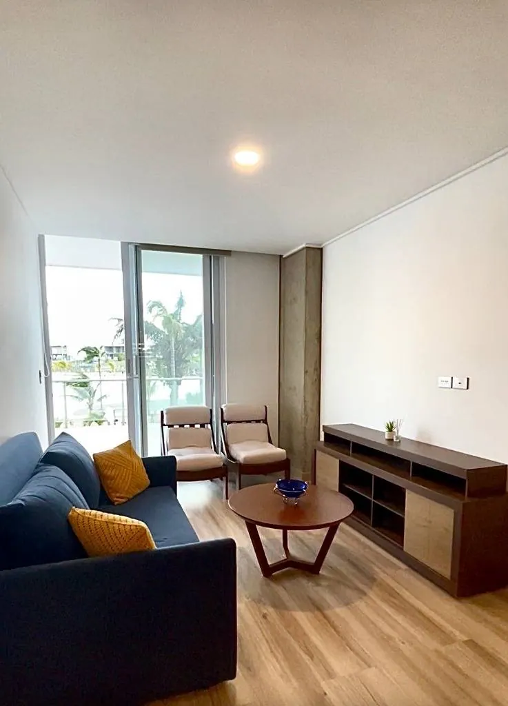 Departamento amoblado de 2 dormitorios en venta en Mar Adentro, Urubó: foto 3 de 15