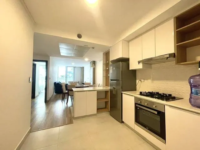 Departamento amoblado de 2 dormitorios en venta en Mar Adentro, Urubó: foto 4 de 15