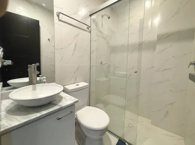 Departamento amoblado de 2 dormitorios en venta en Mar Adentro, Urubó: foto 9 de 15