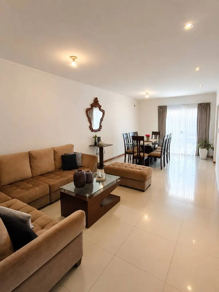Casa en venta en el condominio Icarai, Zona Este: foto 1 de 8