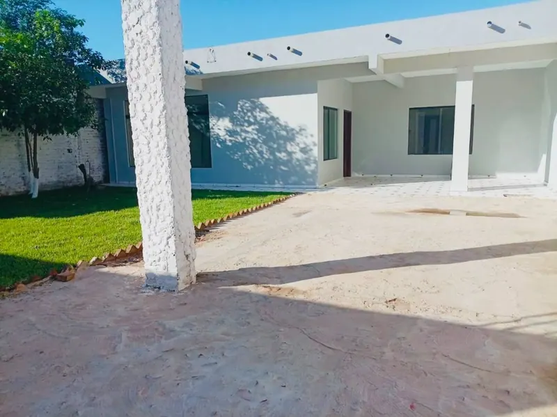 Casa de 3 dormitorios en venta en la comunidad La Enconada, Cotoca