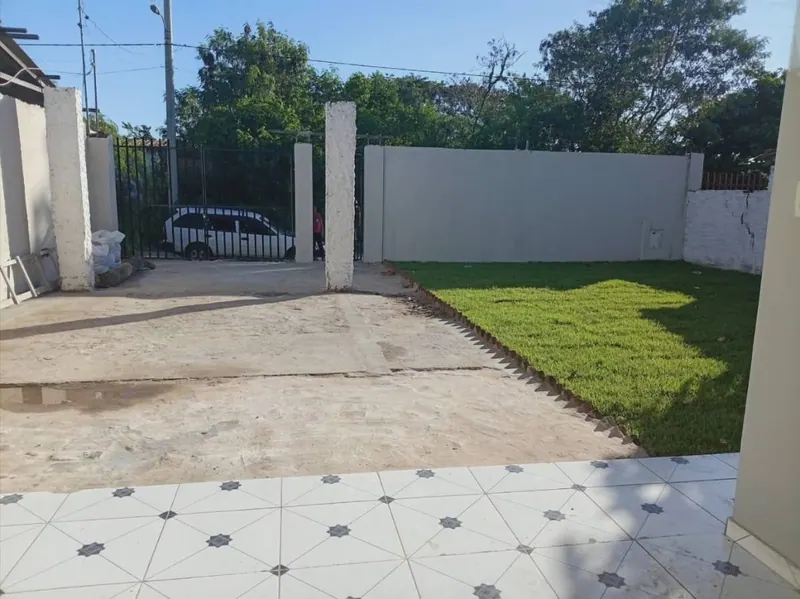Casa de 3 dormitorios en venta en la comunidad La Enconada, Cotoca: foto 2 de 5