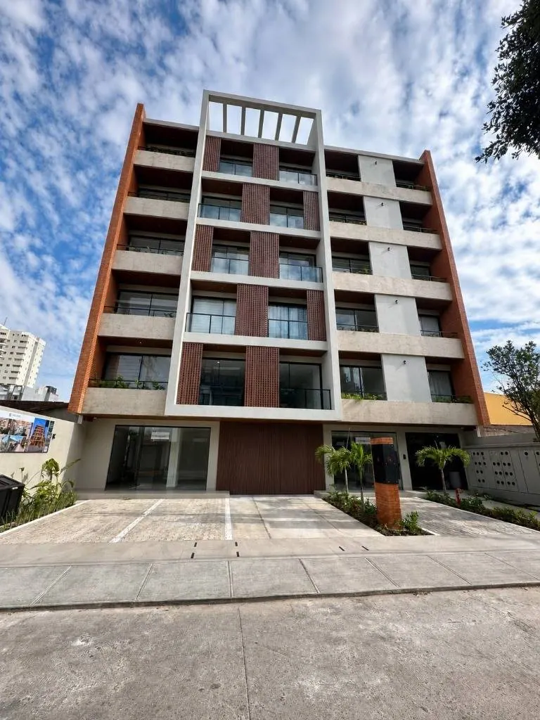 Departamento de 2 dormitorios en venta en el condominio Essenzia: foto 1 de 17