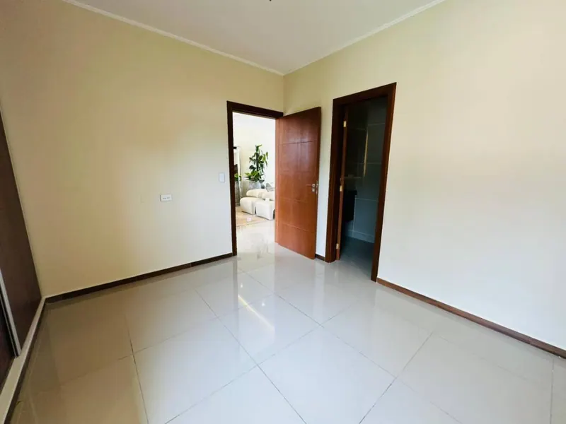 Casa de 4 dormitorios en venta en el condominio Joinville, Zona Norte: foto 9 de 31