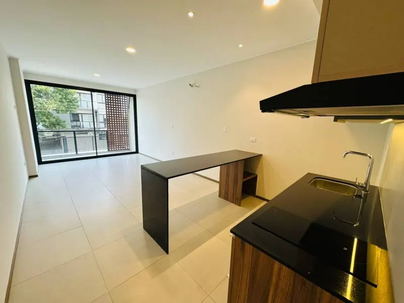 Studio apartment of 33.81 m² for sale in the Essenzia gated community: foto 2 de 14