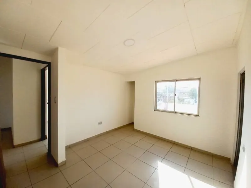 Local comercial en alquiler sobre la Av. Virgen de Cotoca, Zona Este