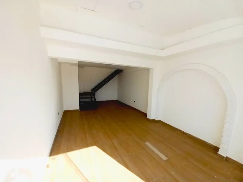 Local comercial en alquiler sobre la Av. Virgen de Cotoca, Zona Este: foto 4 de 12