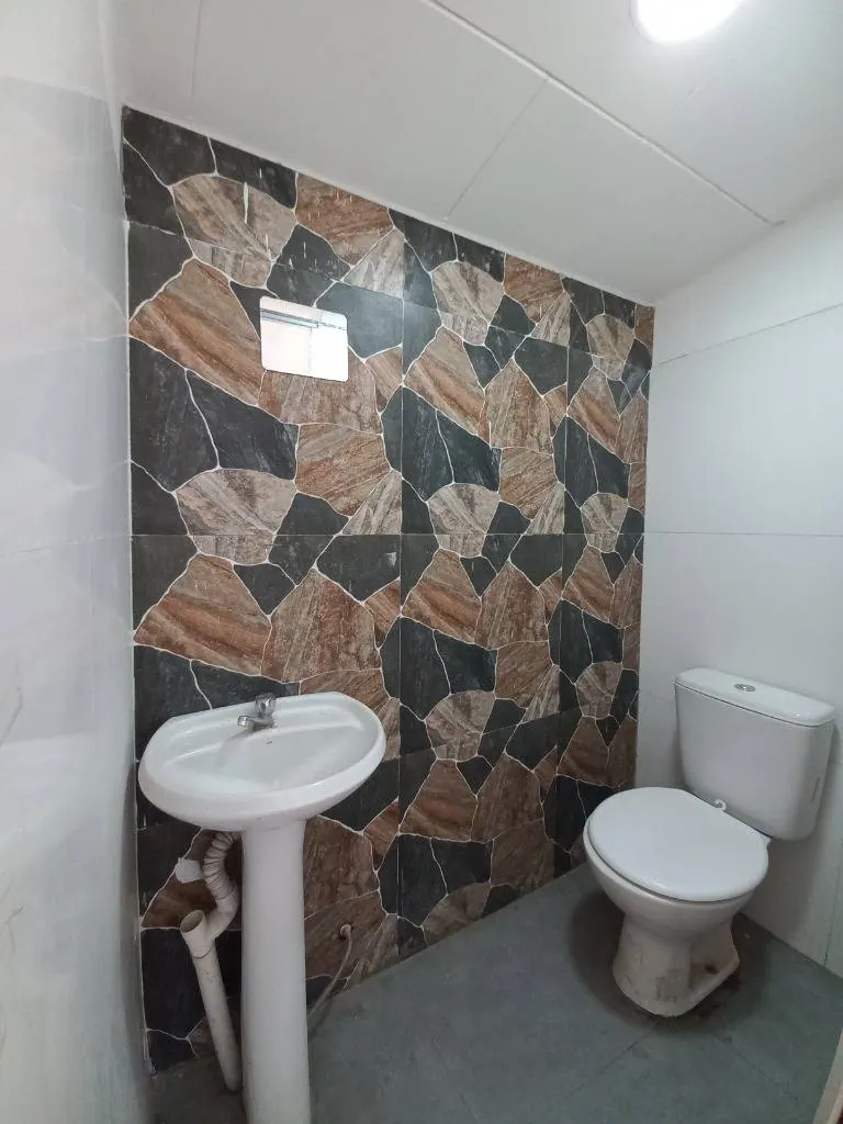 Local comercial en alquiler sobre la Av. Virgen de Cotoca, Zona Este: foto 10 de 12