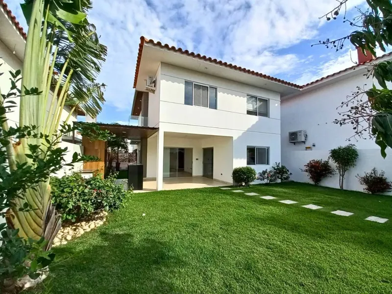 Casa de 3 dormitorios en alquiler en el condominio Bosques: foto 18 de 23
