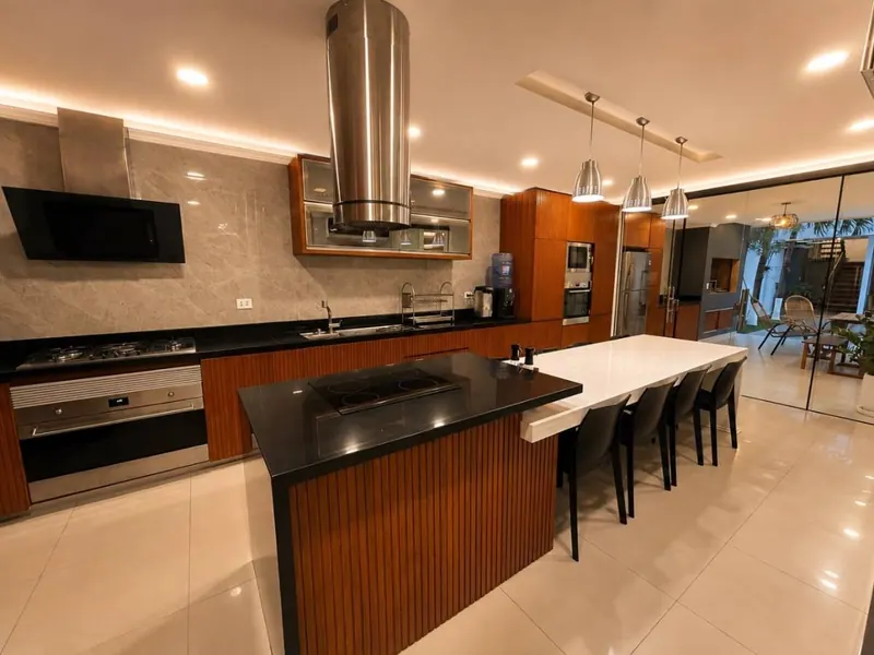 Casa de 6 dormitorios en venta cerca de la Av. Alemana, Zona Norte: foto 7 de 16