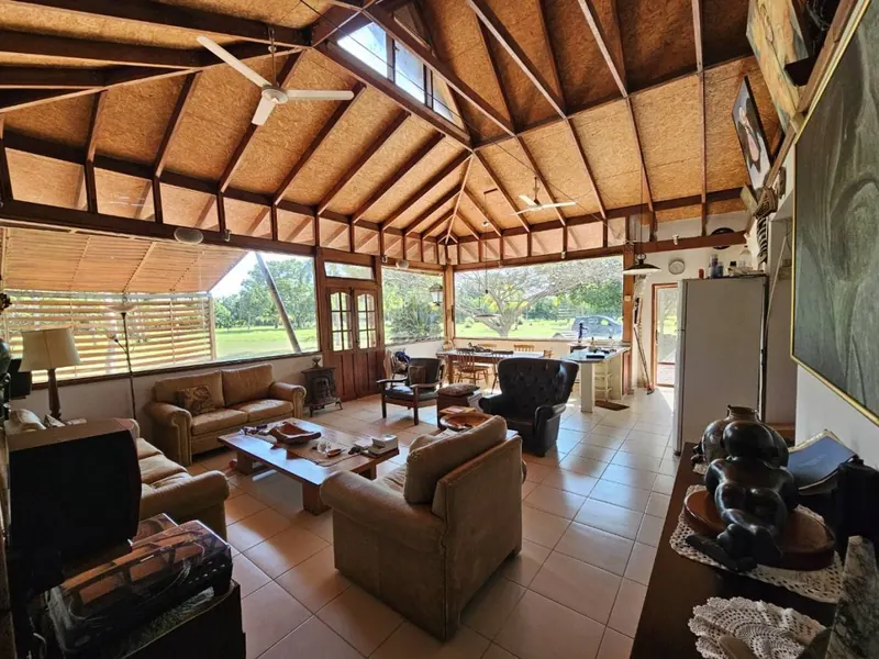 9.22-hectare country property for sale in Colpa Bélgica, with pool: foto 10 de 36