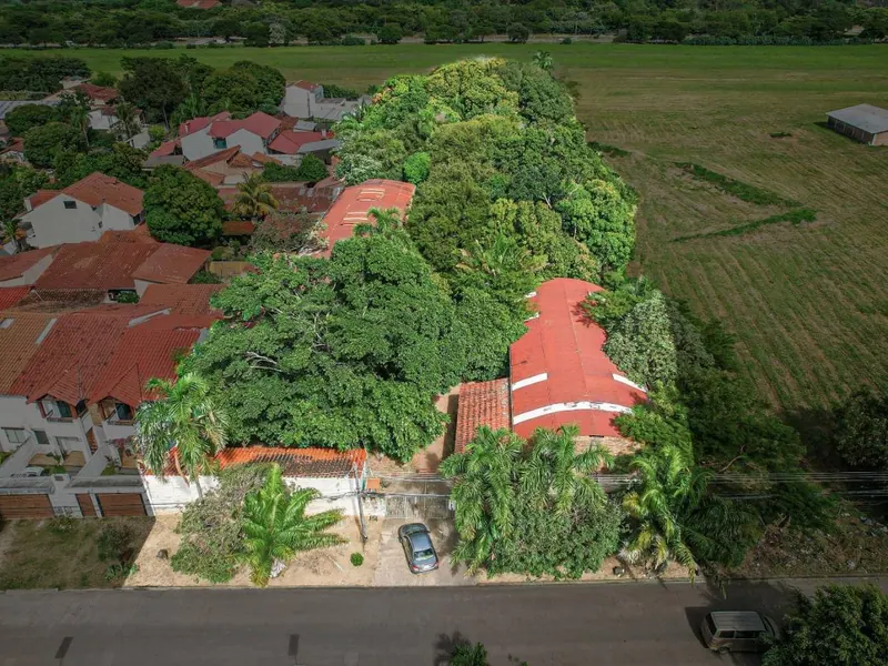 4,977.36 m² lot for sale on Av. San Aurelio, South Zone: foto 3 de 9