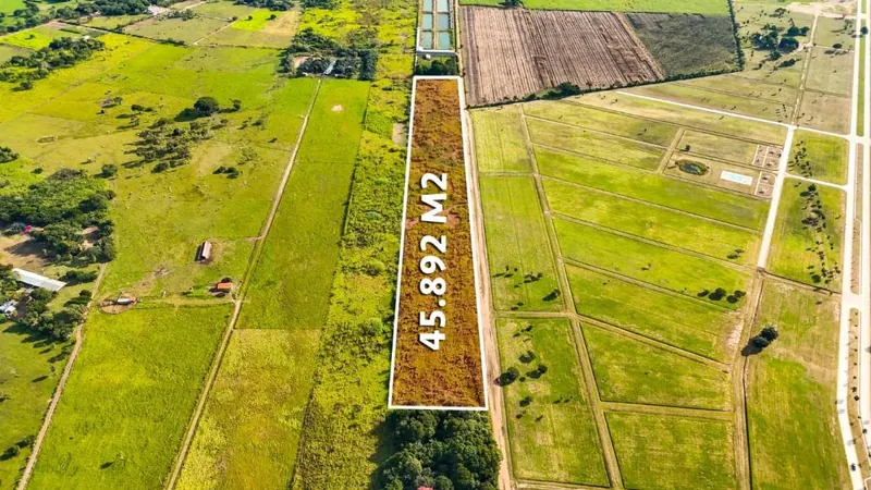 Terreno de 45.746,98 m² en venta en Warnes, cerca de la carretera: foto 1 de 4